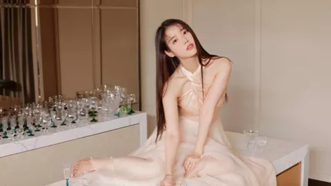 女子点88元菜结账358元